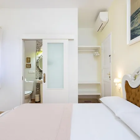 Frühstückspension Casa Dona Carmela - Parking Included - (adults Only) 3*
